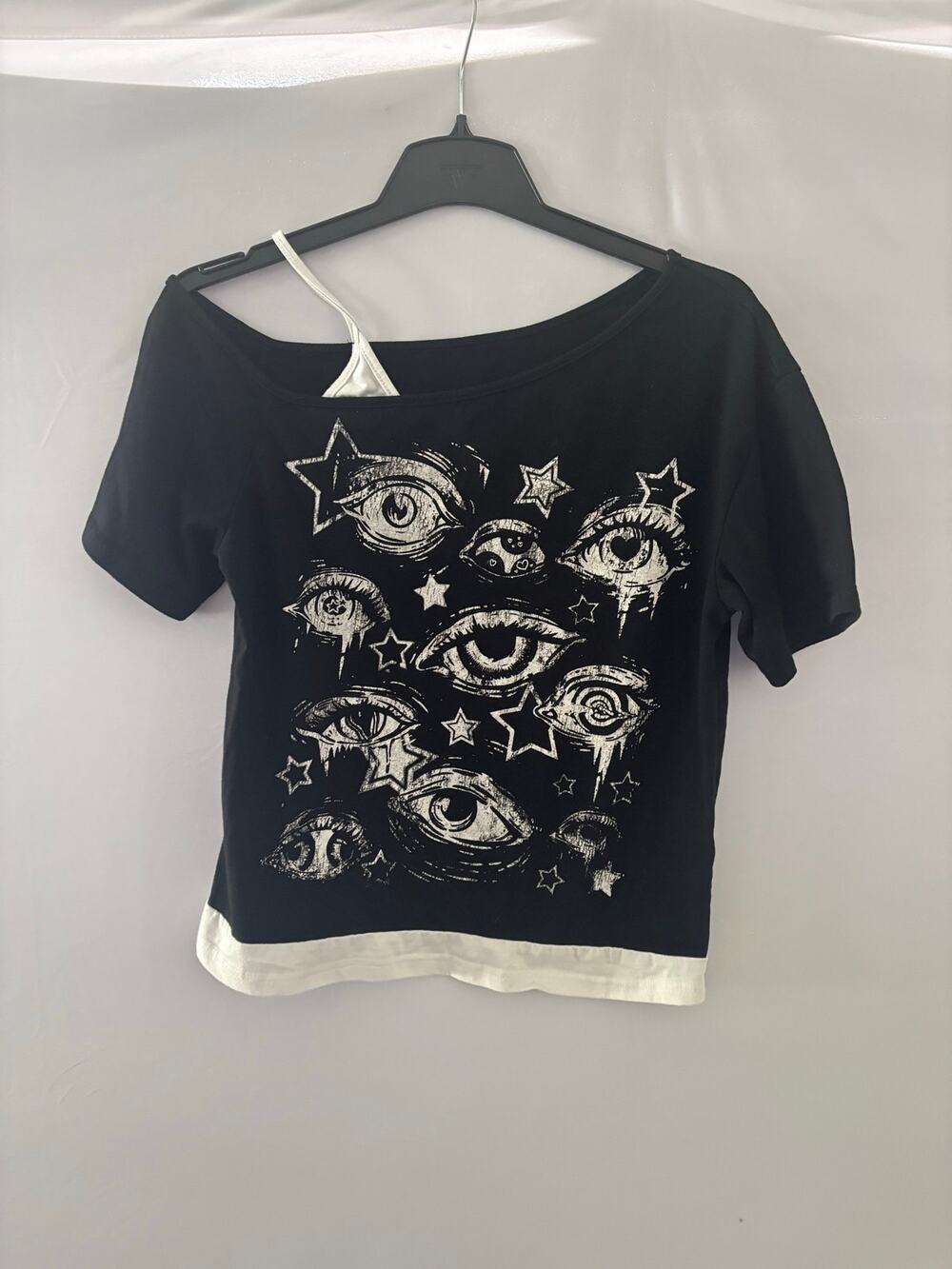 Romwe Grunge Eyes Stars Graphic Off Shoulder Top Cami Layered Taupe black M